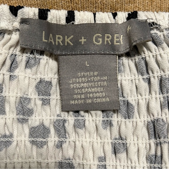 Lark + Grey Black and White Blouse - Picture 4 of 4